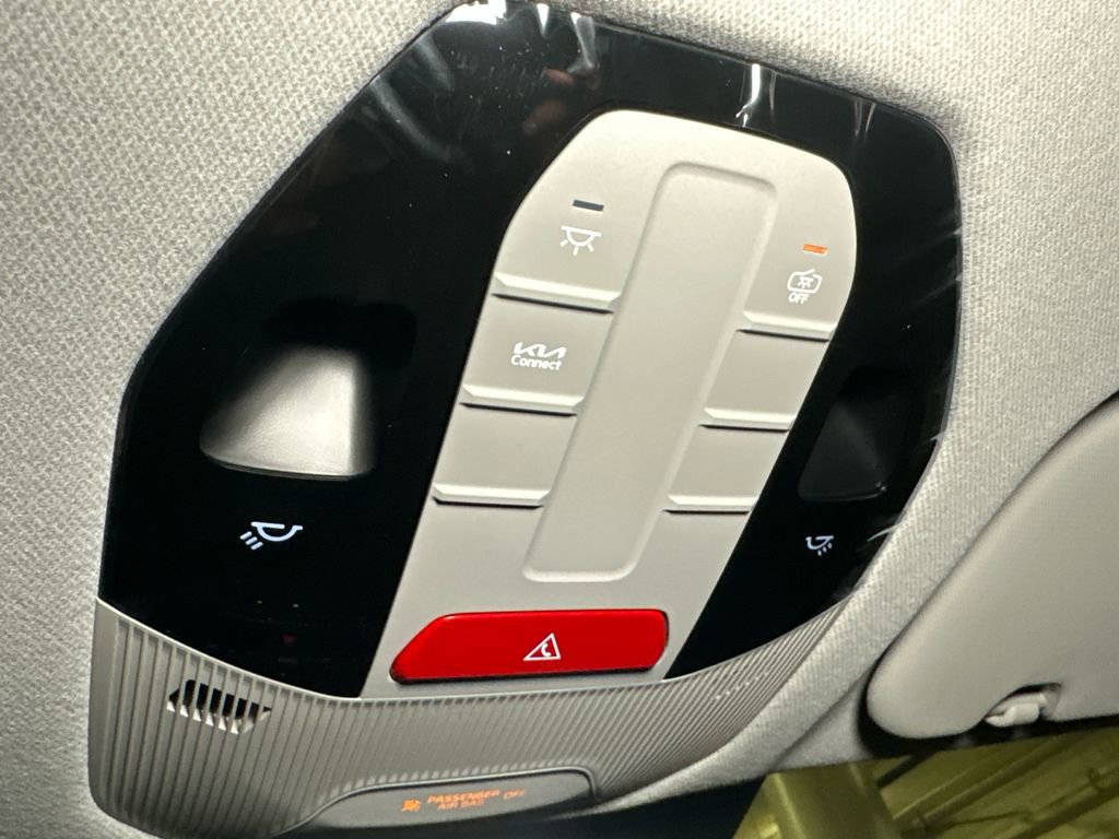 New 2025 Kia K4 FWD image 27