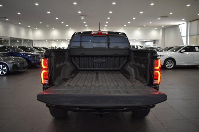 Used 2026 Chevrolet Colorado ZR2 w/ Technology Package AWD/4WD image 7