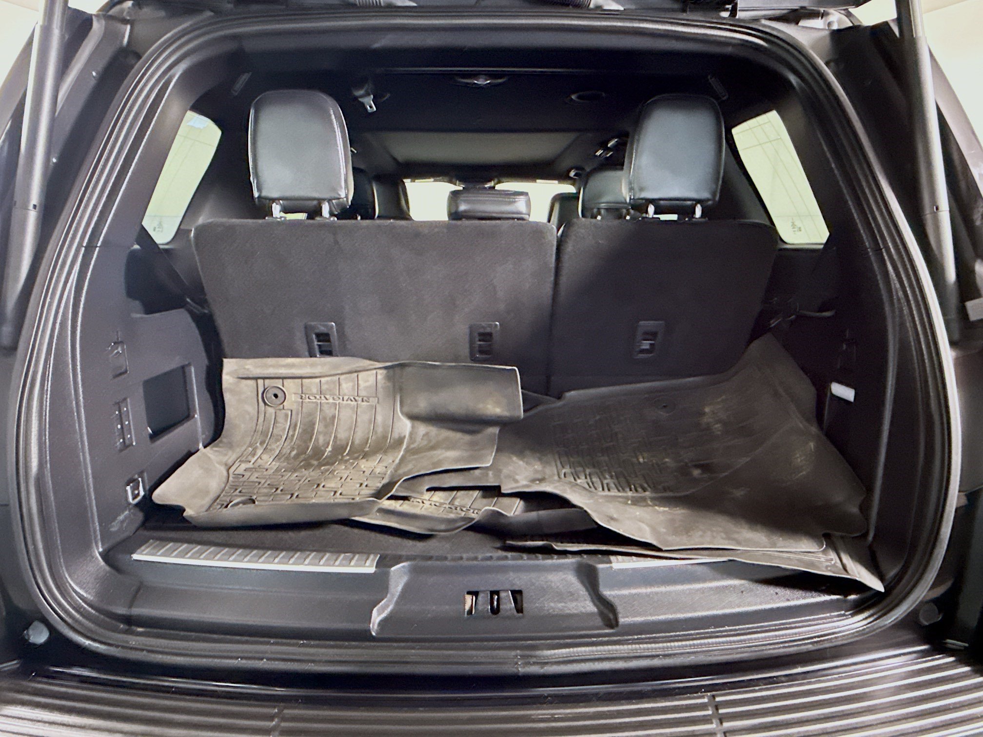 Used 2019 Lincoln Navigator Reserve w/ Cargo Package AWD/4WD image 35