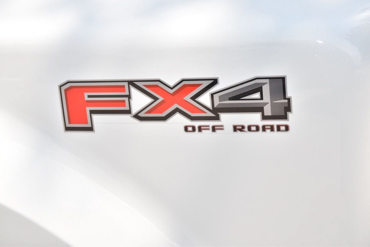 Used 2023 Ford F450 Platinum w/ FX4 Off-Road Package AWD/4WD image 46