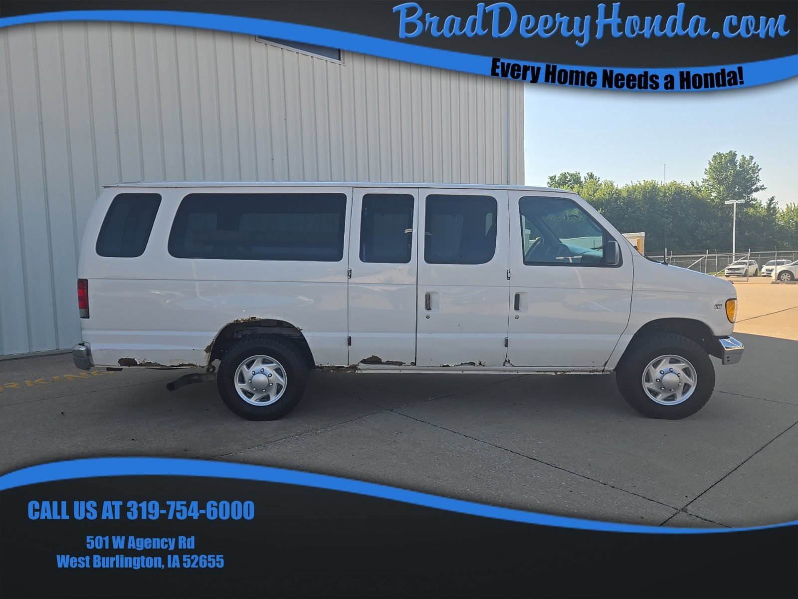 Used 2002 Ford E-350 and Econoline 350 XLT RWD image 1