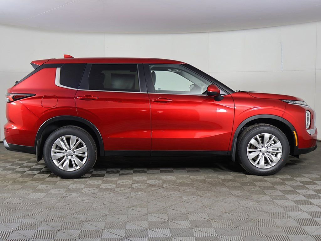 New 2026 Mitsubishi Outlander ES AWD/4WD image 19