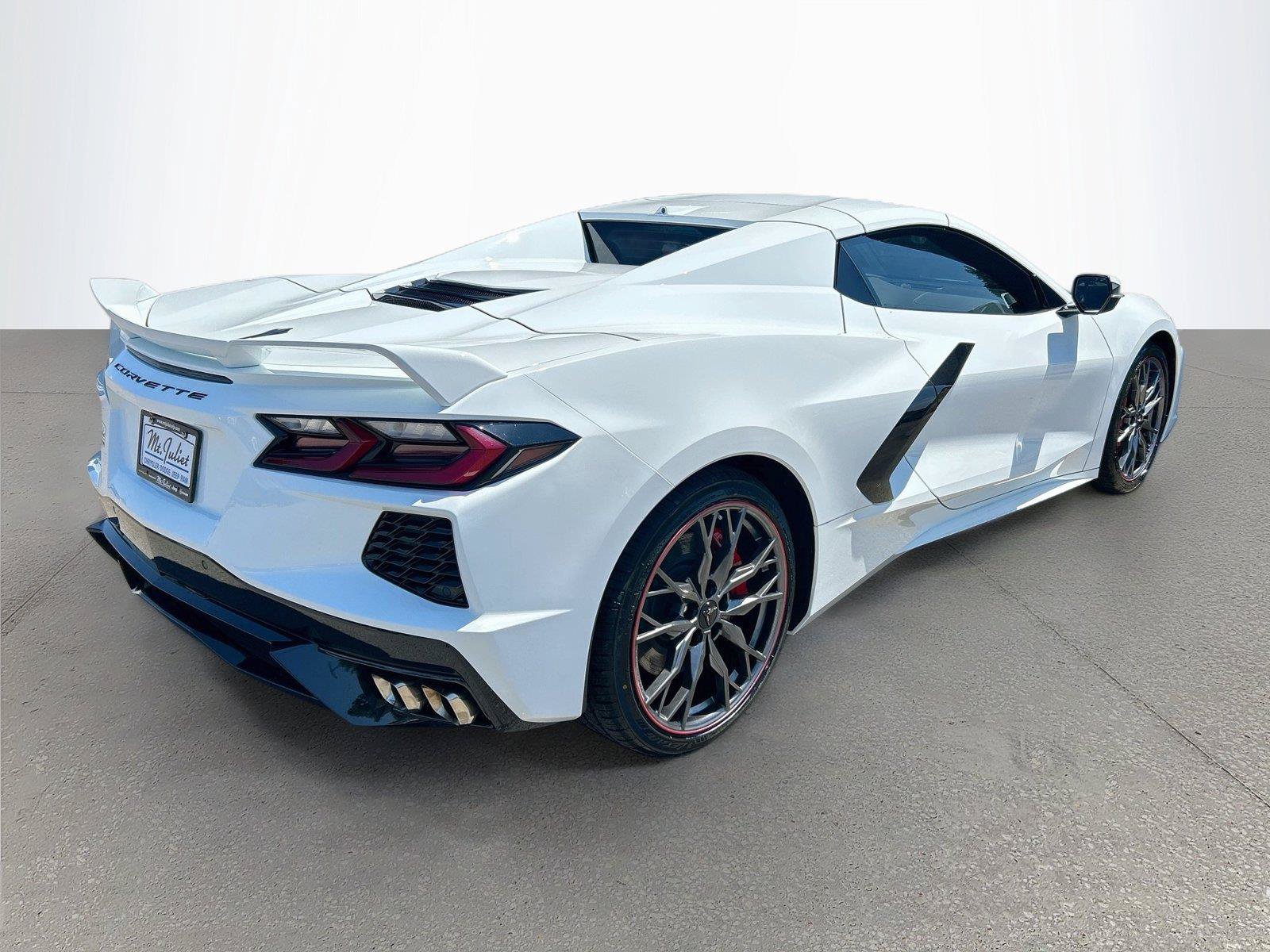 Used 2024 Chevrolet Corvette Stingray Preferred Conv w/ Z51 Performance Package RWD image 4