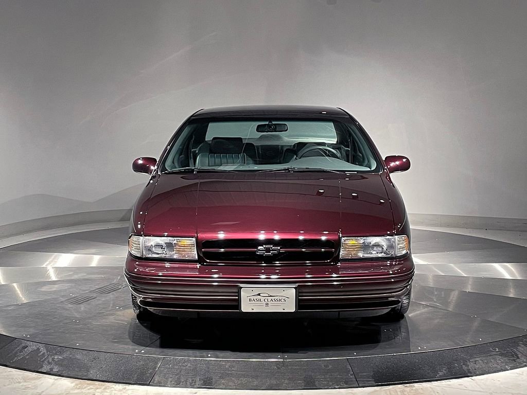 Used 1995 Chevrolet Impala SS RWD image 3