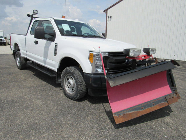 Used 2017 Ford F250 XL AWD/4WD image 9