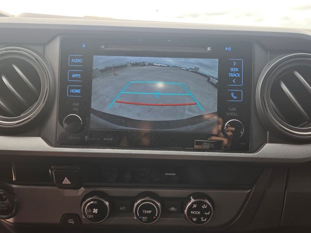 Used 2017 Toyota Tacoma TRD Sport w/ Tow Package RWD image 13