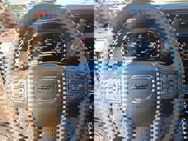 New 2026 GMC Sierra 2500 Denali w/ Denali Reserve Package image 15