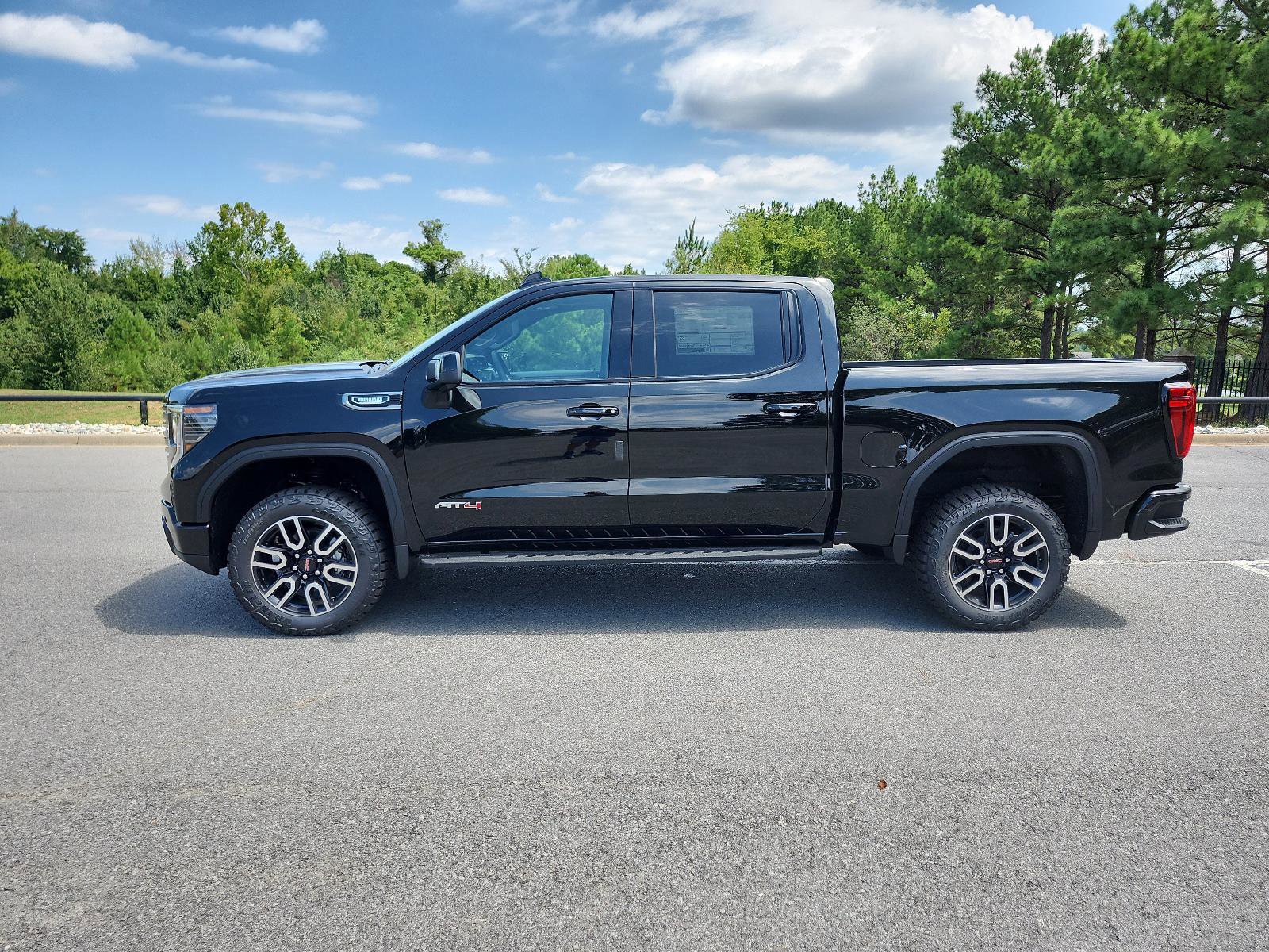 New 2026 GMC Sierra 1500 AT4 w/ AT4 Premium Package image 2
