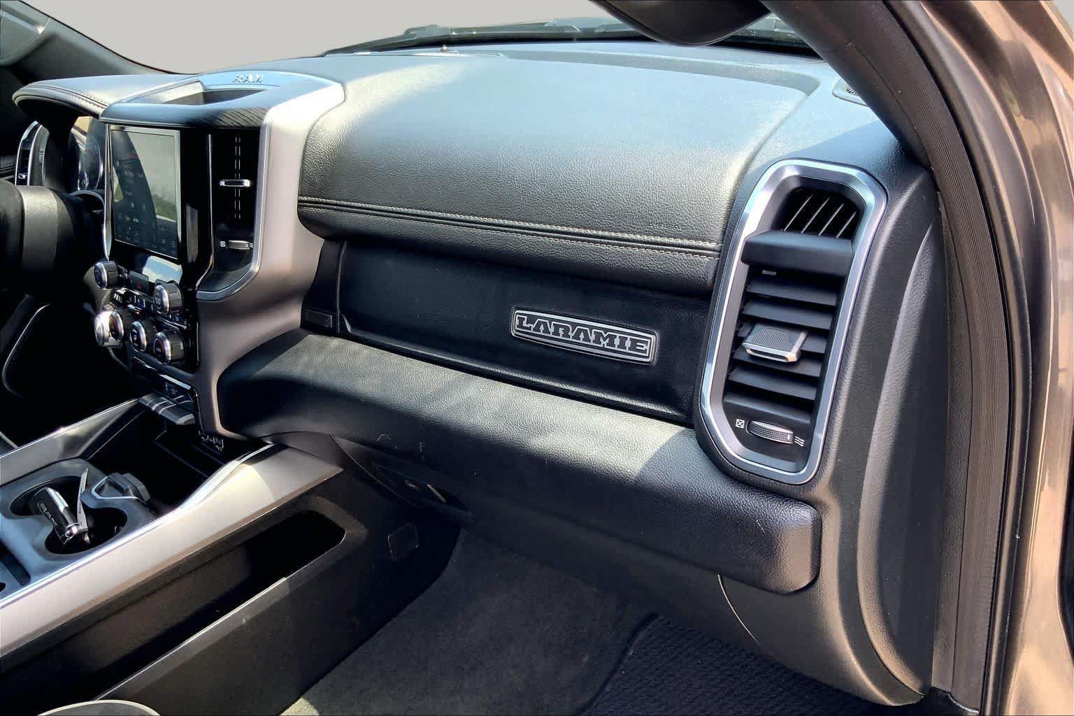Used 2024 RAM 1500 Laramie AWD/4WD image 19