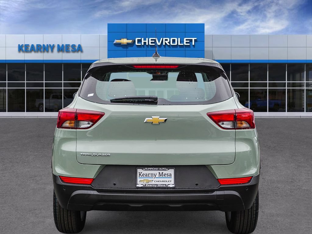 New 2026 Chevrolet TrailBlazer LS w/ LS Confidence Package FWD image 5