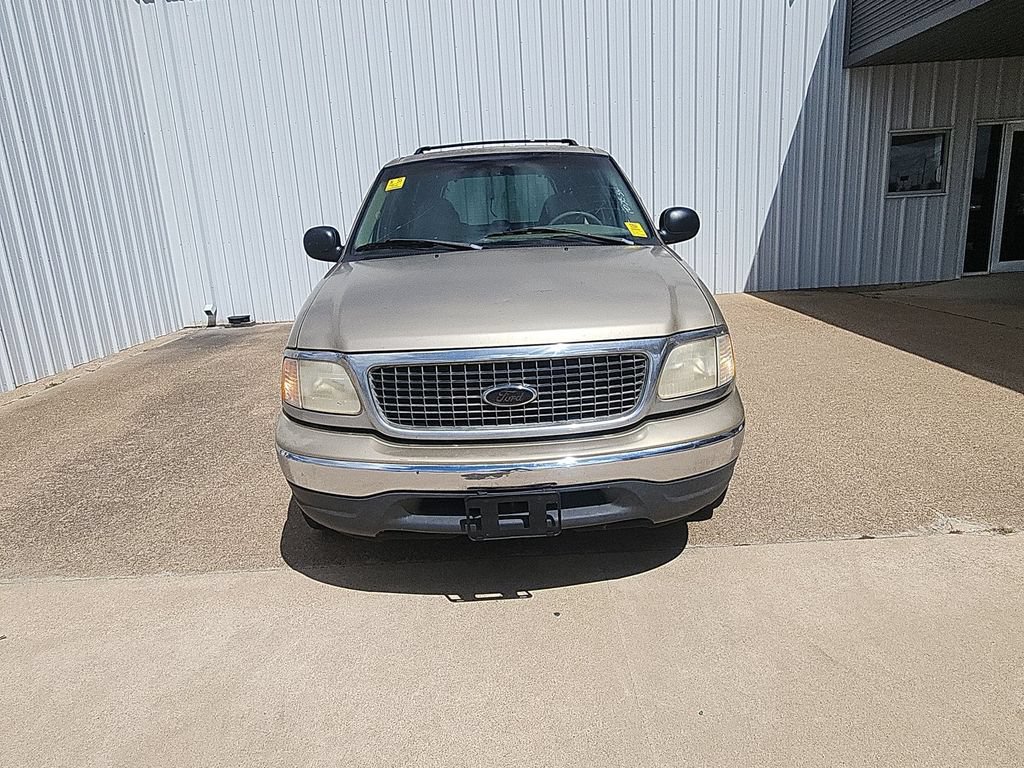 Used 2000 Ford Expedition XLT RWD image 3