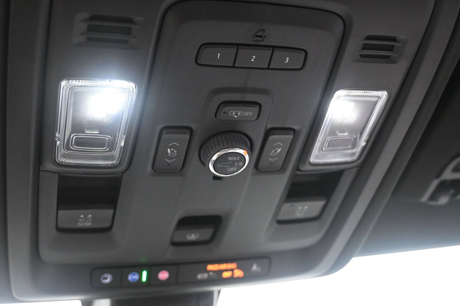 Used 2022 Chevrolet Tahoe LT w/ Luxury Package AWD/4WD image 36