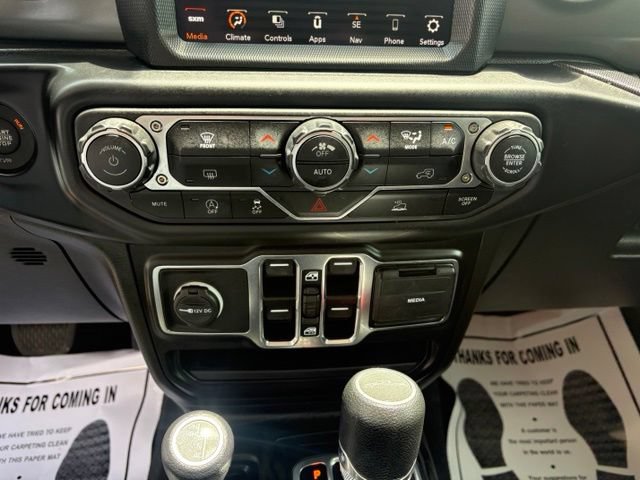 Used 2023 Jeep Gladiator Sport AWD/4WD image 21