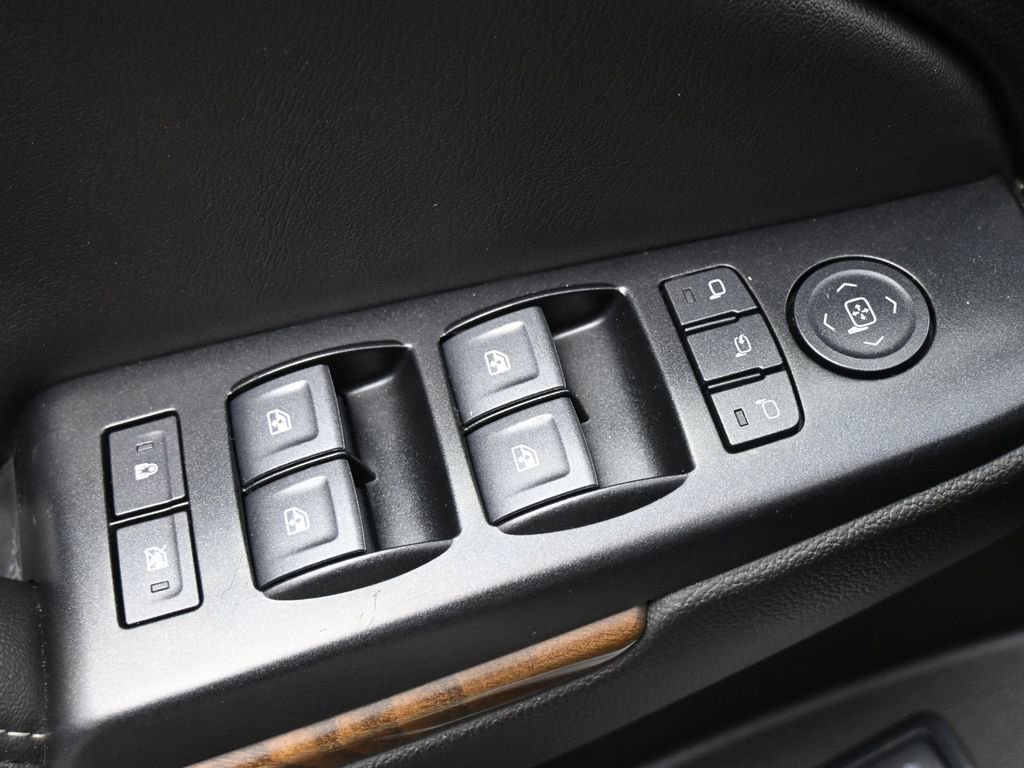 Used 2020 GMC Yukon XL Denali image 3