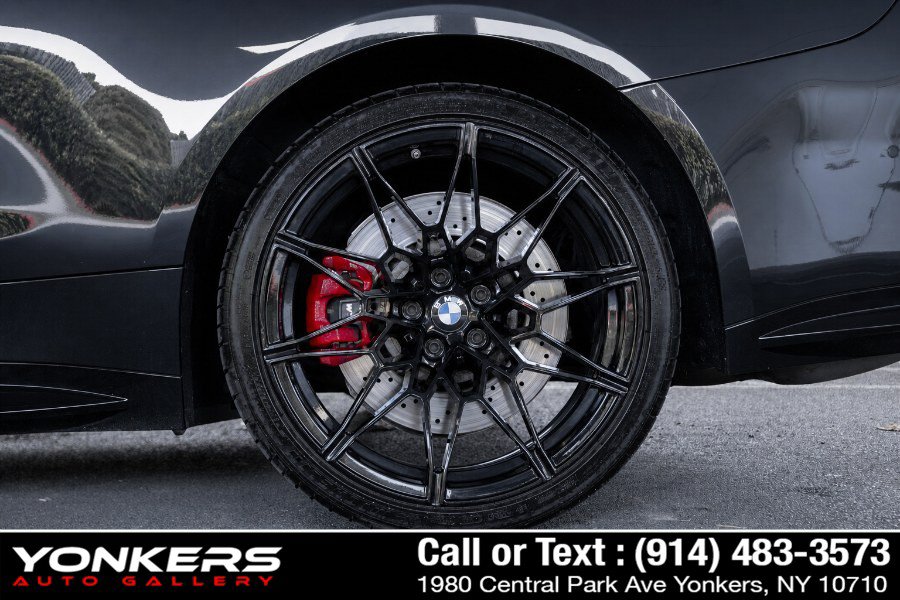 Used 2021 BMW M4 Competition w/ M Carbon Exterior Package RWD image 22