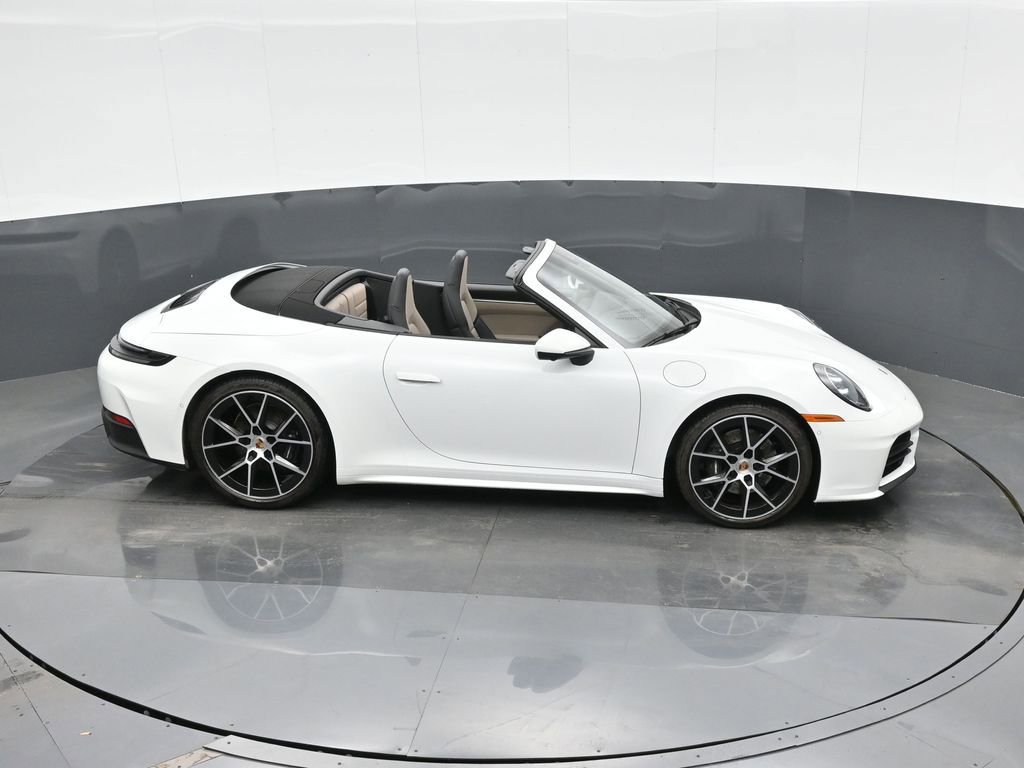 Certified 2025 Porsche 911 Carrera image 31