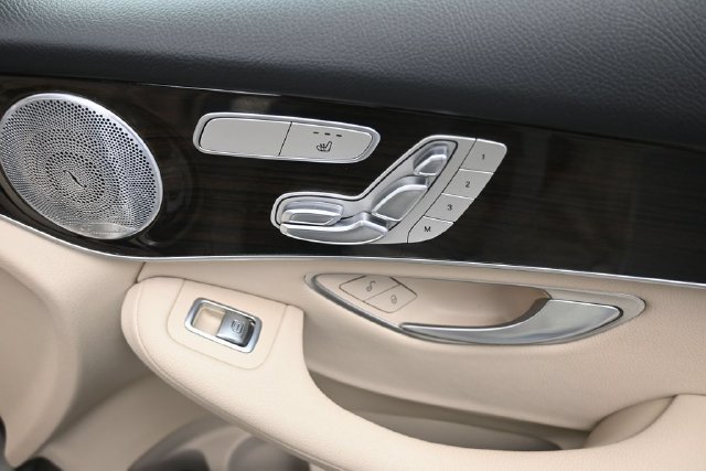 Certified 2020 Mercedes-Benz GLC 300 image 19