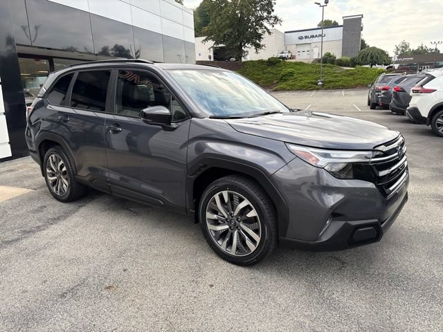 Used 2025 Subaru Forester Touring AWD/4WD image 7