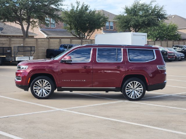 Used 2022 Jeep Grand Wagoneer Series III AWD/4WD image 13