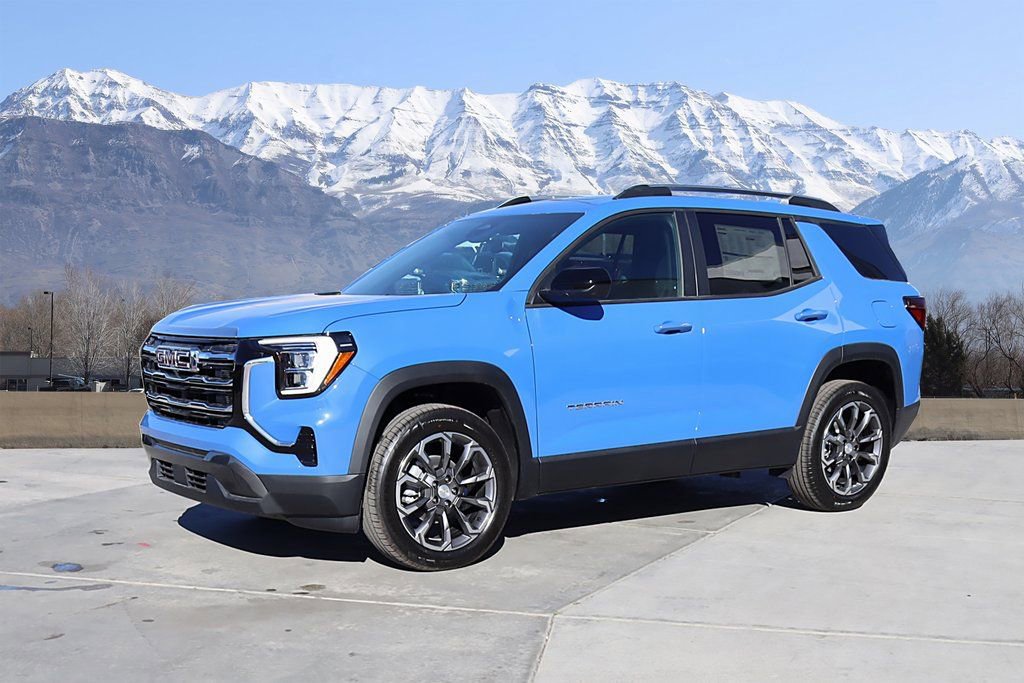 New 2026 GMC Terrain Elevation w/ Elevation Premium Package image 2