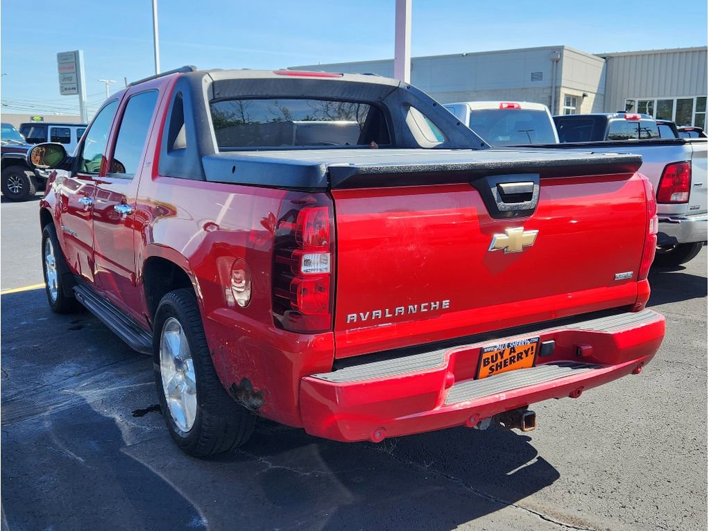 Used 2008 Chevrolet Avalanche LTZ w/ LTZ Preferred Equipment Group AWD/4WD image 21
