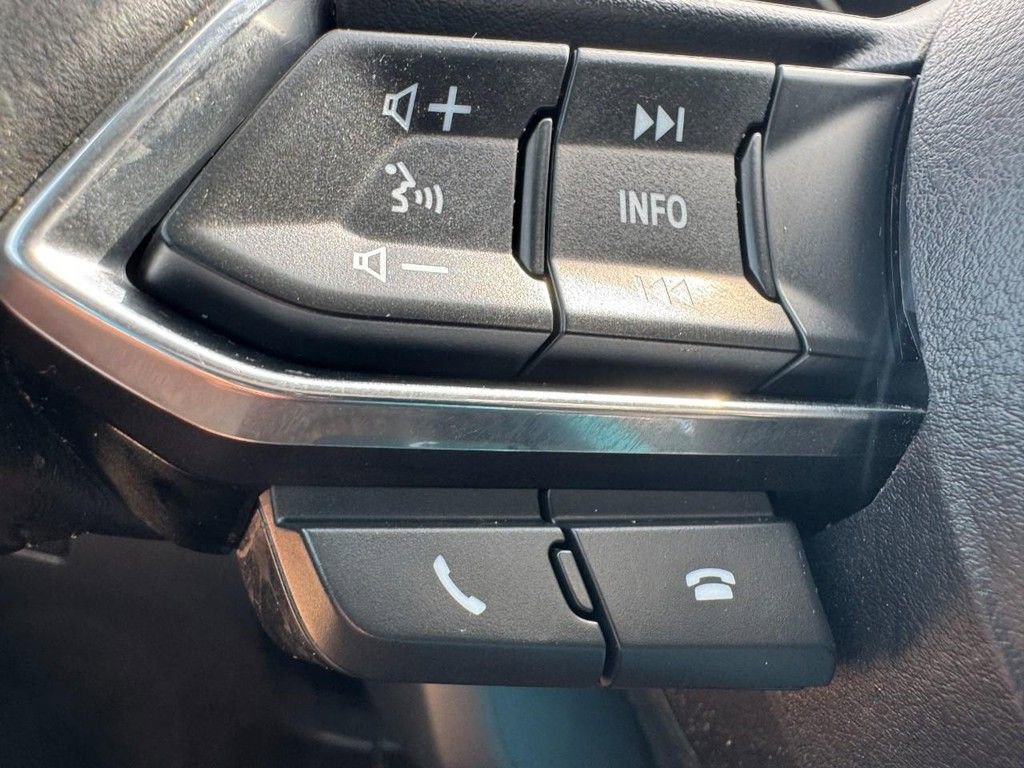 Used 2018 MAZDA MAZDA3 Touring image 16