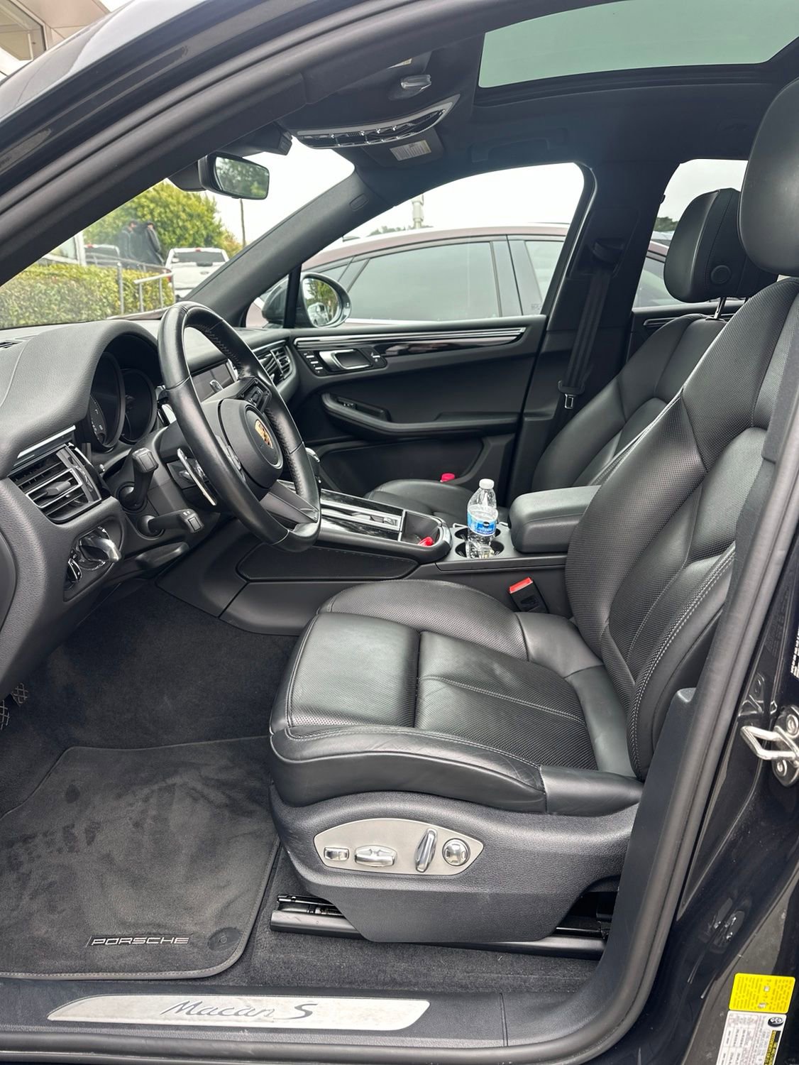 Used 2022 Porsche Macan S AWD/4WD image 9