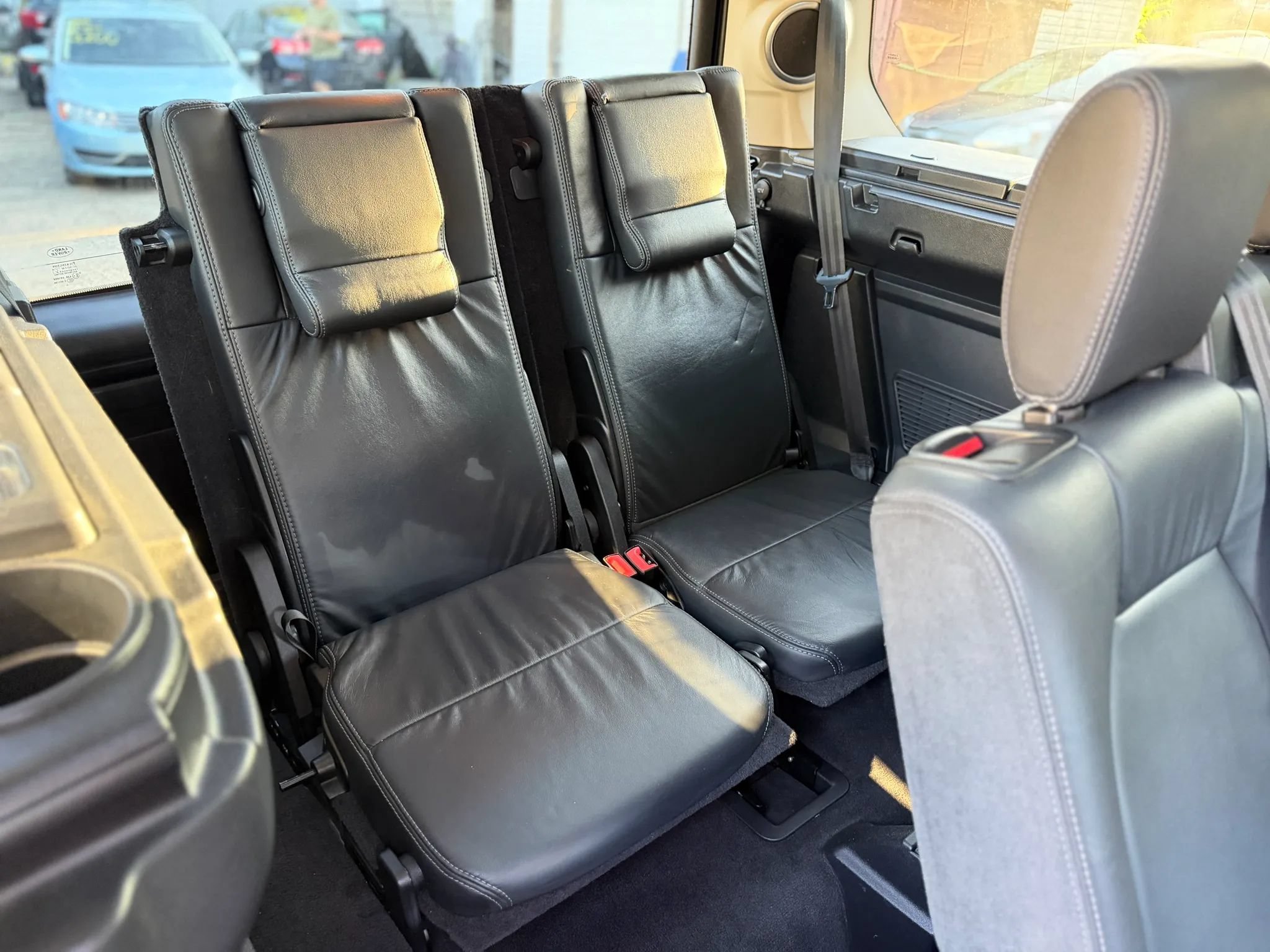 Used 2016 Land Rover LR4 HSE LUX AWD/4WD image 38
