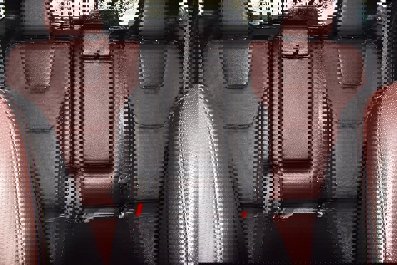 Used 2020 Ford Edge Titanium w/ Equipment Group 301A image 20