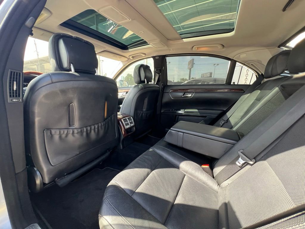 Used 2010 Mercedes-Benz S 550 image 18