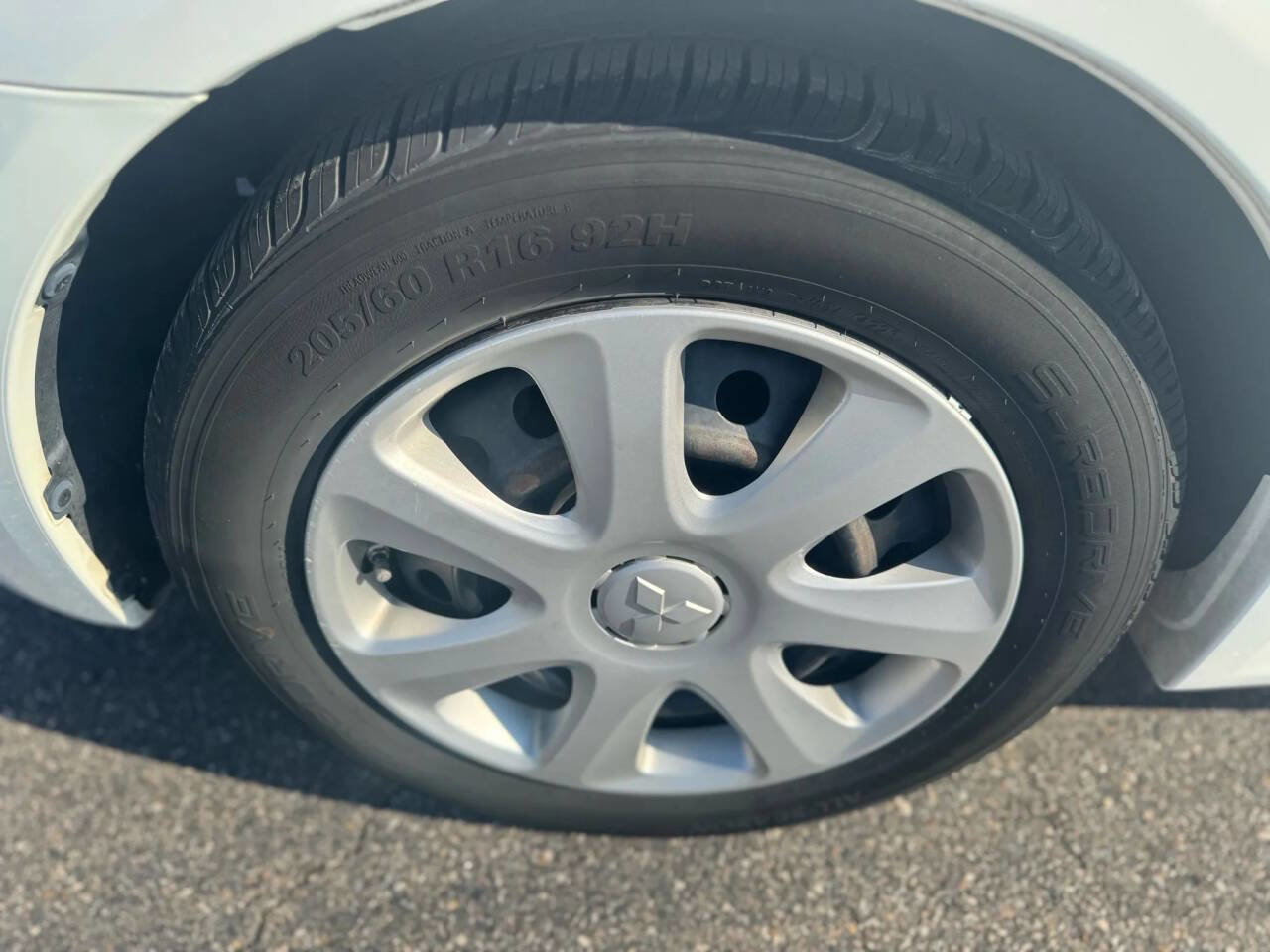 Used 2015 Mitsubishi Lancer ES image 33