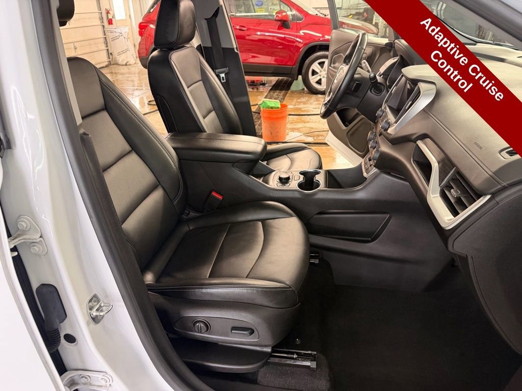Used 2023 GMC Terrain SLT w/ Tech Package image 34