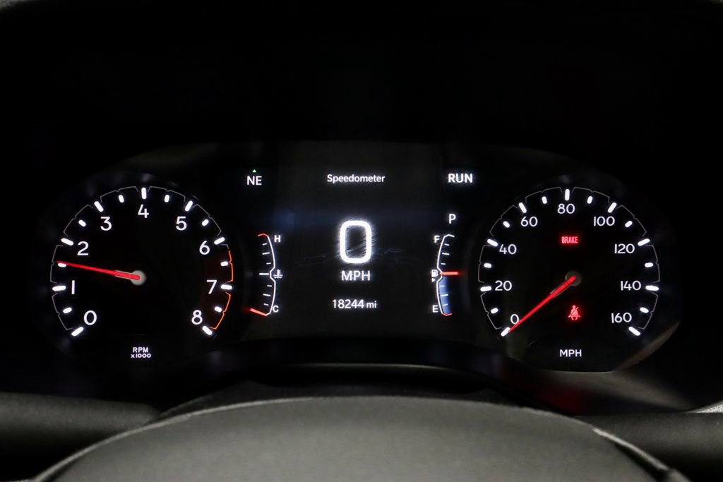 Used 2025 Jeep Compass Latitude image 27