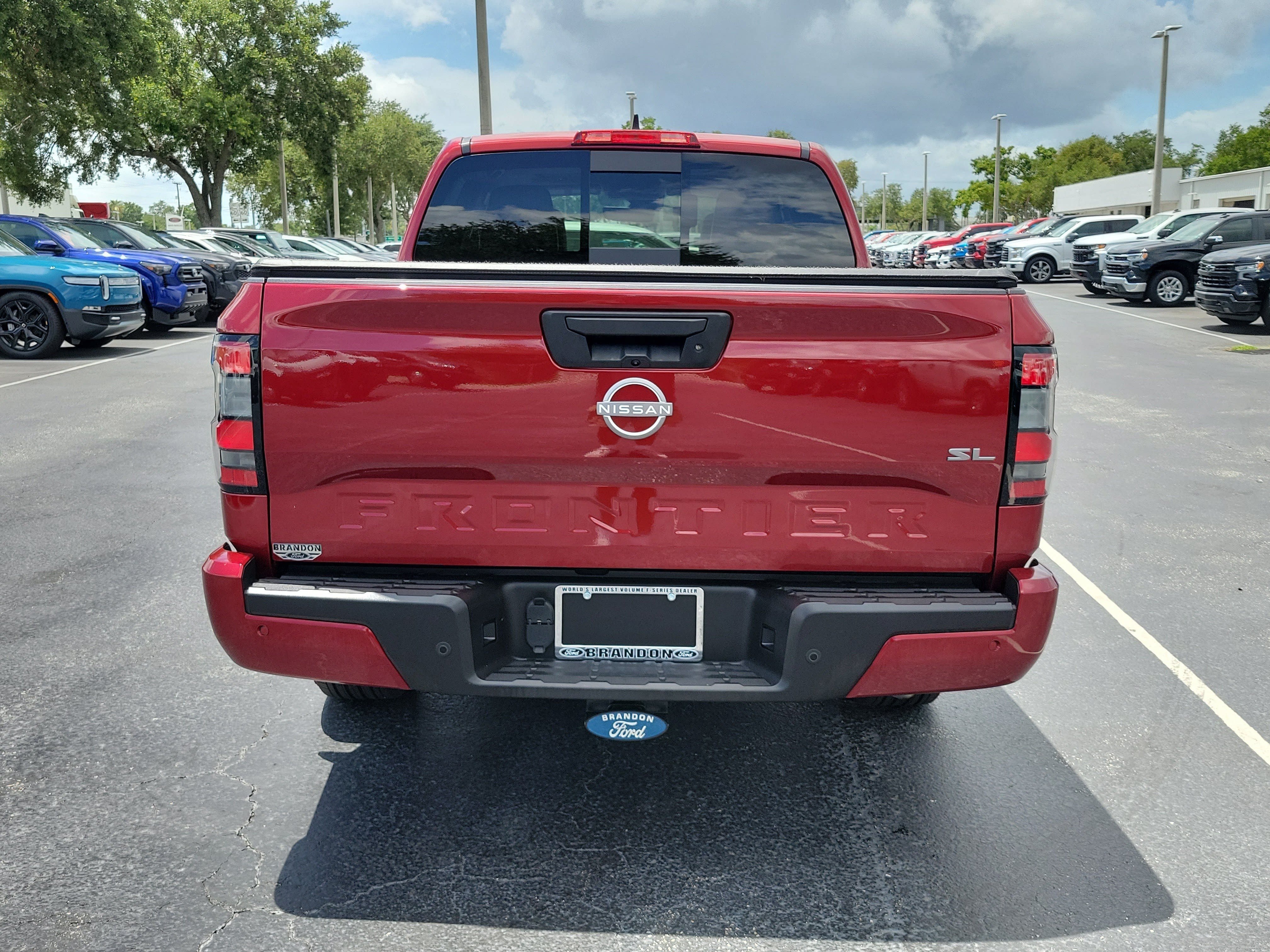 Used 2024 Nissan Frontier SL w/ Technology Package RWD image 8