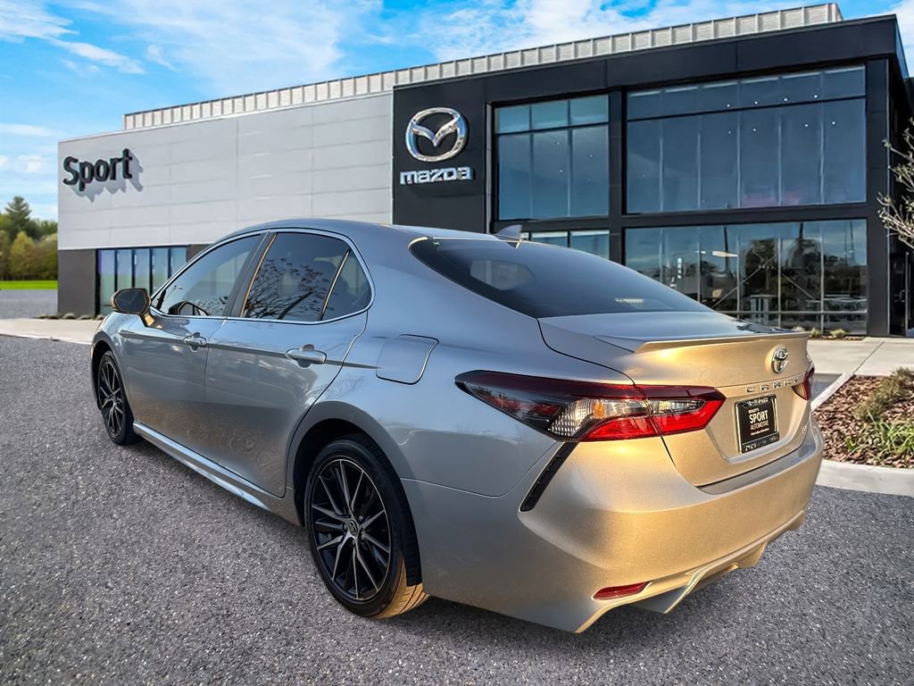 Used 2022 Toyota Camry SE image 7