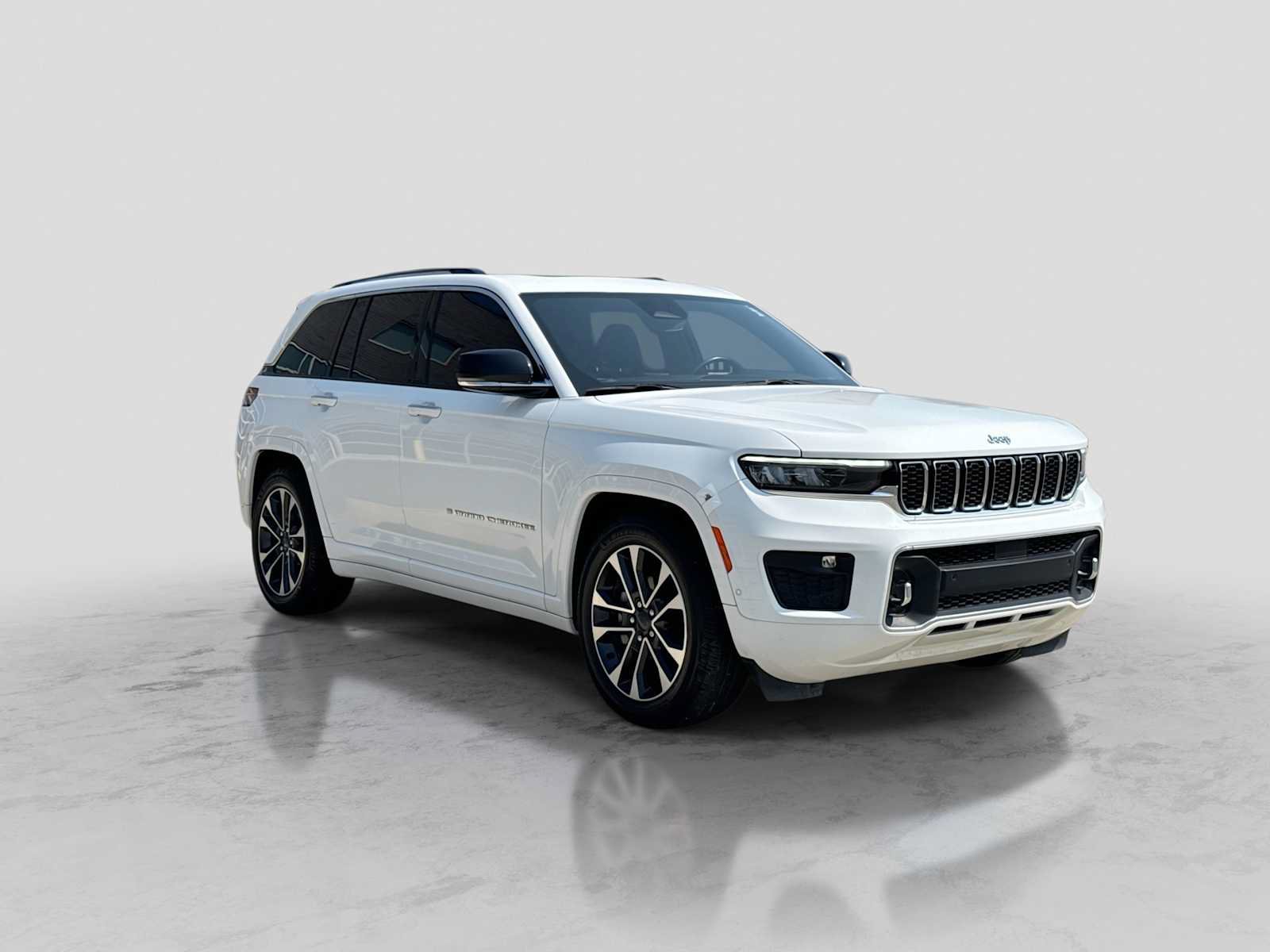 Used 2022 Jeep Grand Cherokee Overland AWD/4WD image 8