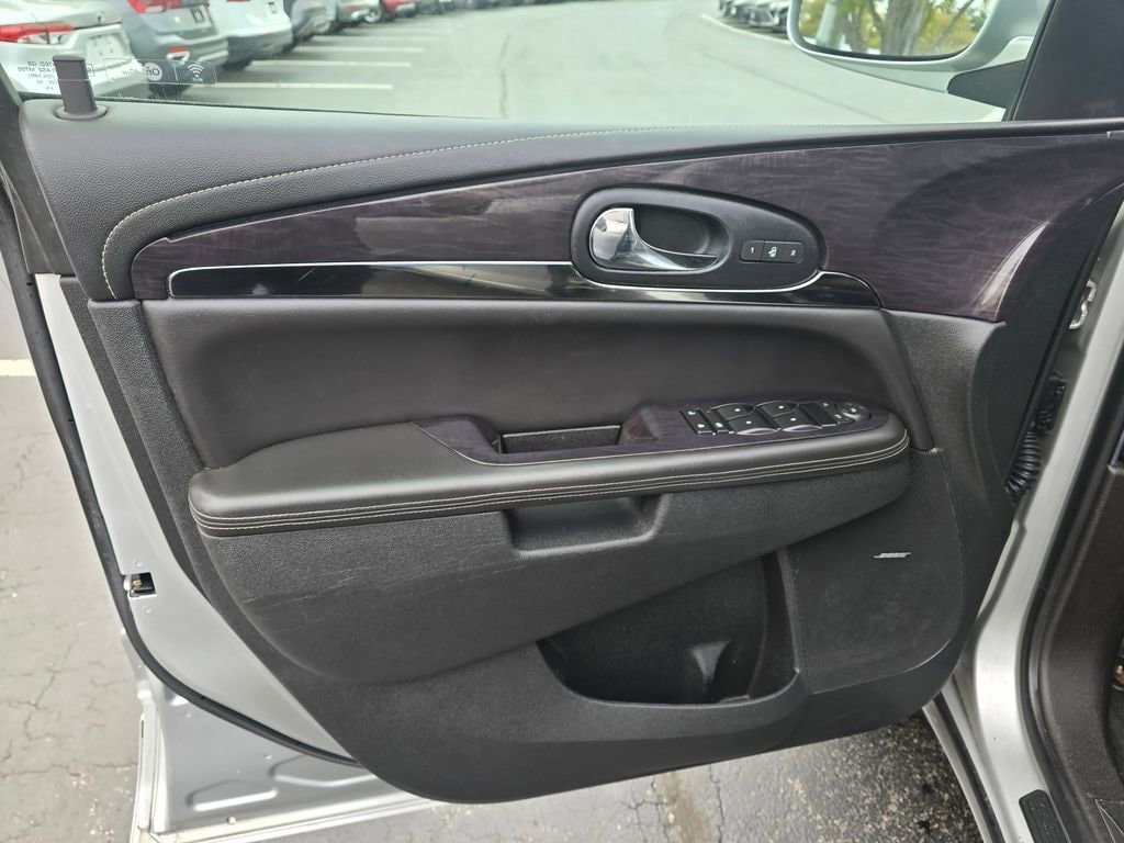 Used 2017 Buick Enclave Leather AWD/4WD image 16