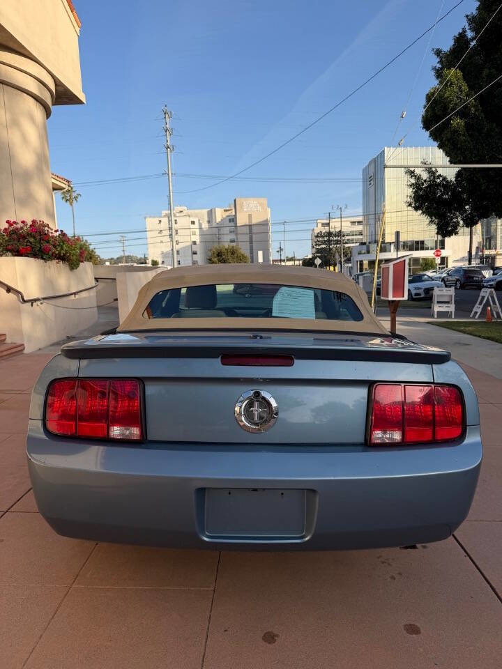 Used 2007 Ford Mustang Premium RWD image 16
