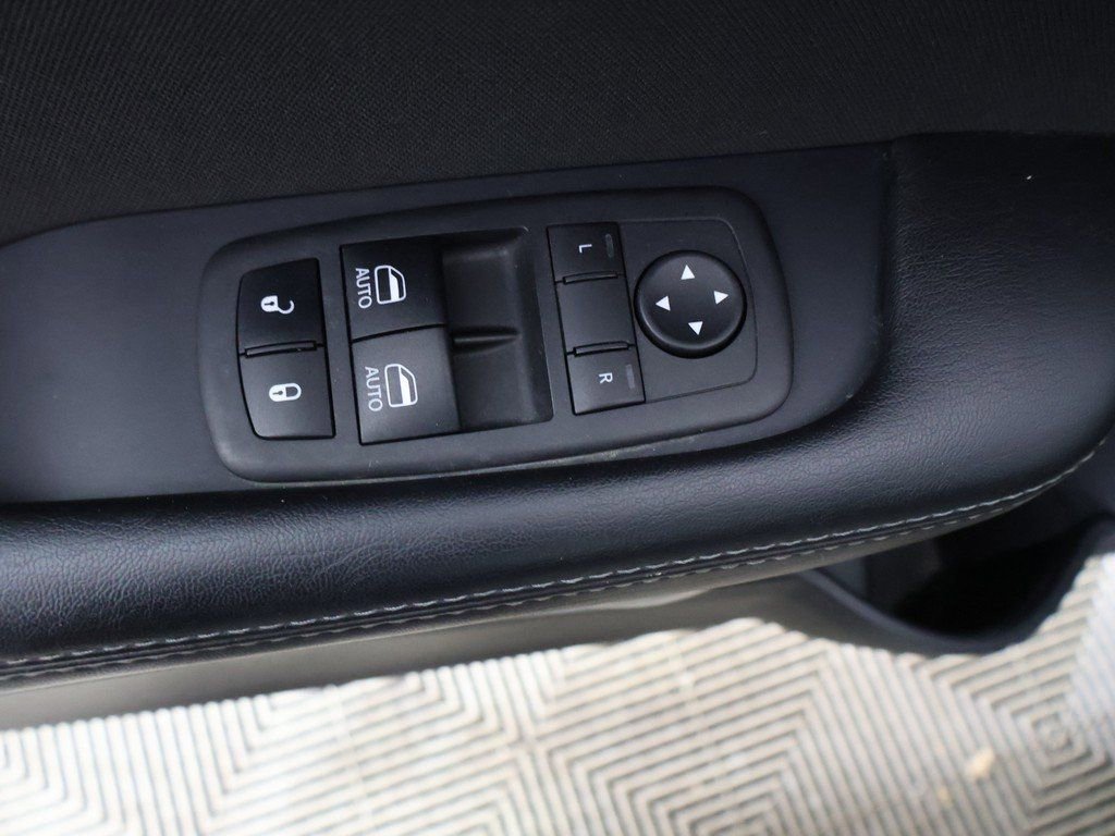 Used 2023 Dodge Challenger R/T image 28