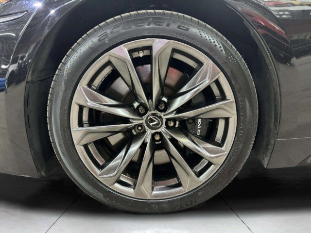 Used 2018 Lexus LS 500 F Sport w/ Accessory Package (Z1) image 51