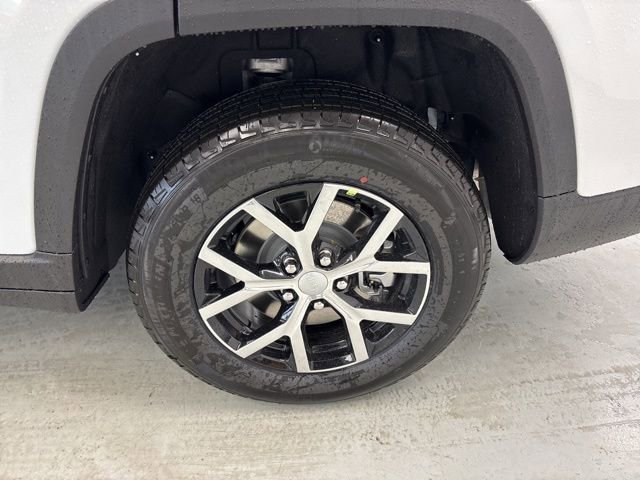 New 2025 Jeep Grand Cherokee L Limited w/ Trailer Tow Package image 6