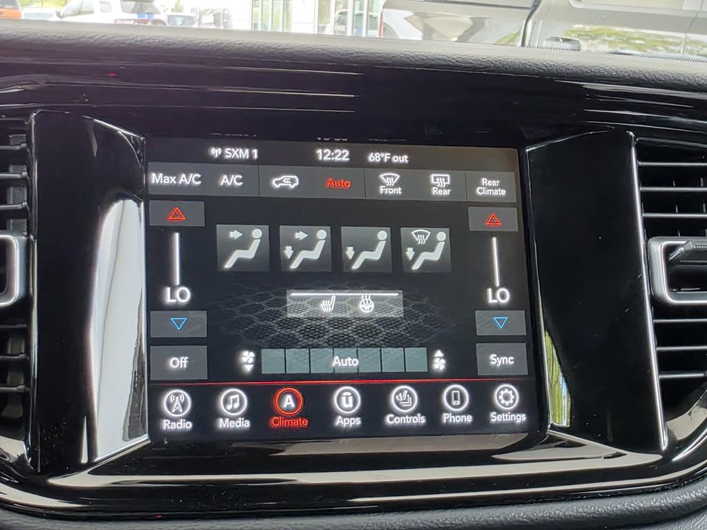 Used 2023 Dodge Durango SXT RWD image 16