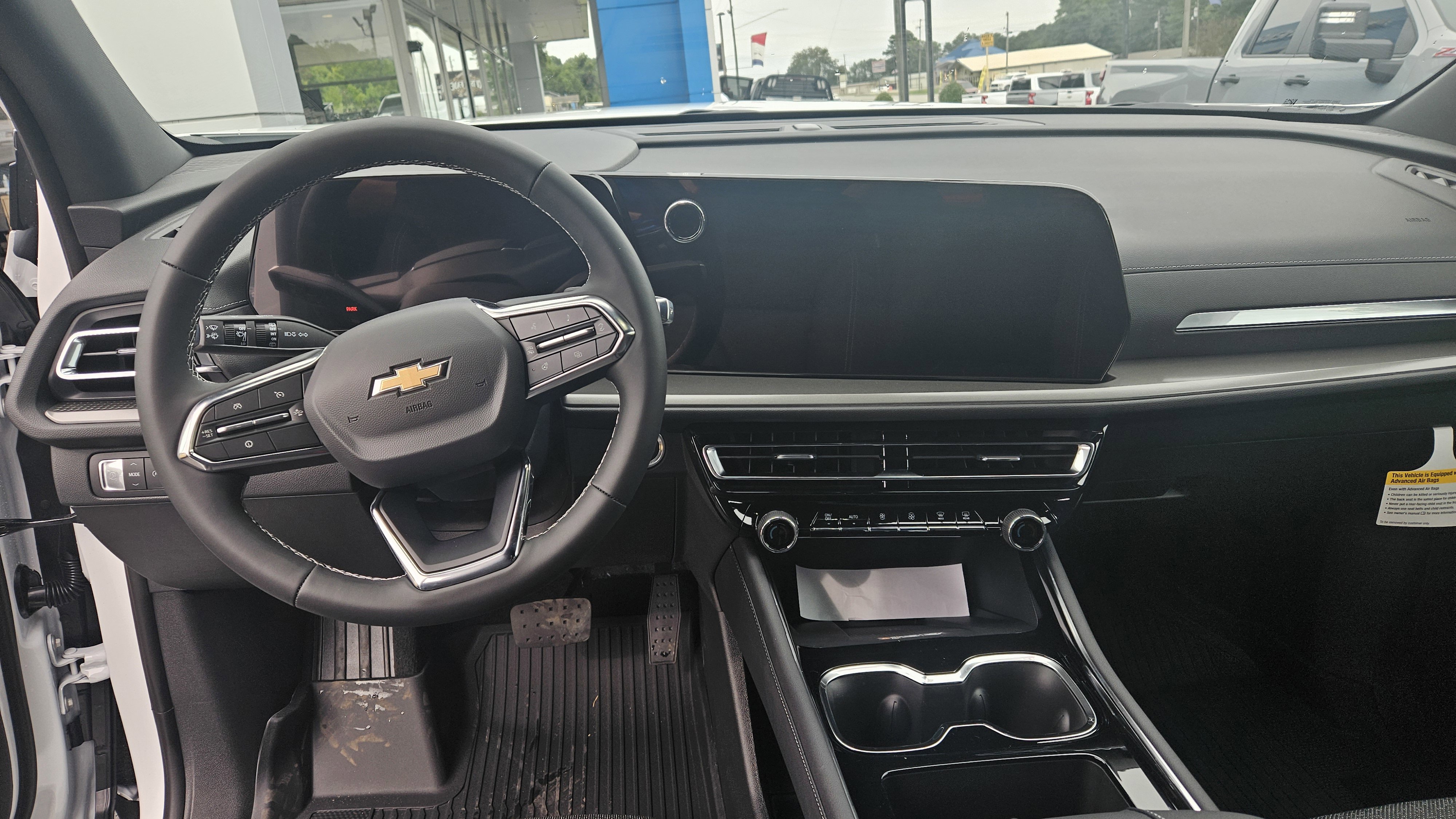 New 2026 Chevrolet Traverse LT w/ Driver Confidence Package image 11