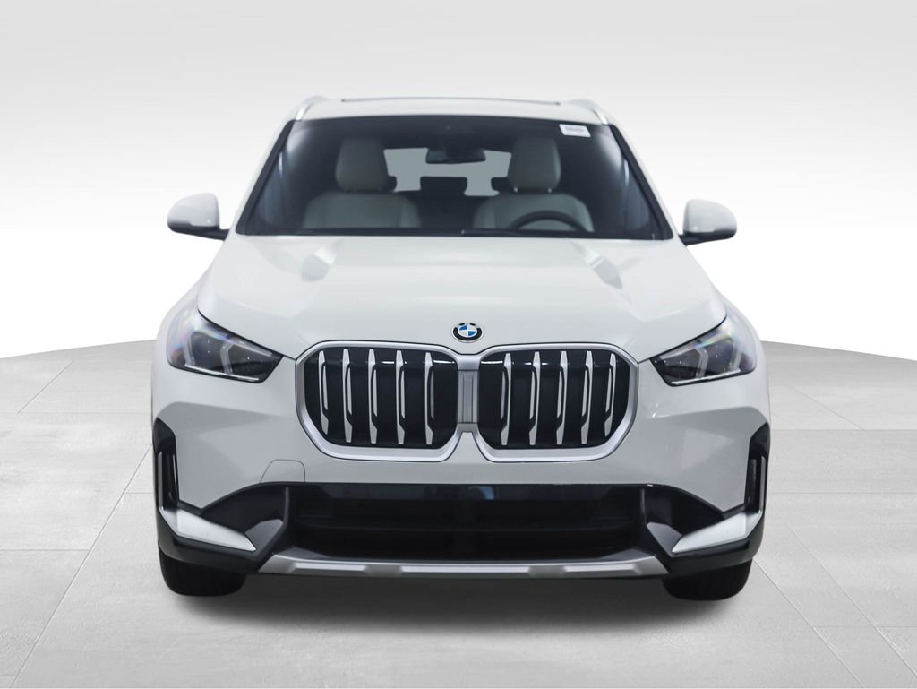 Used 2025 BMW X1 xDrive28i w/ Convenience Package image 9