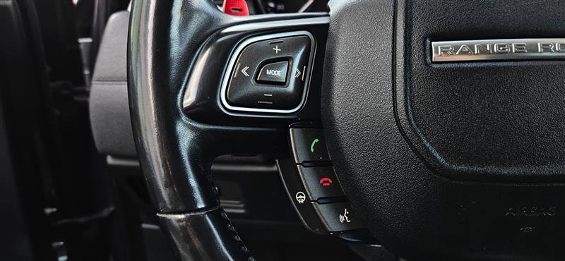 Used 2015 Land Rover Range Rover Evoque Pure Plus image 11