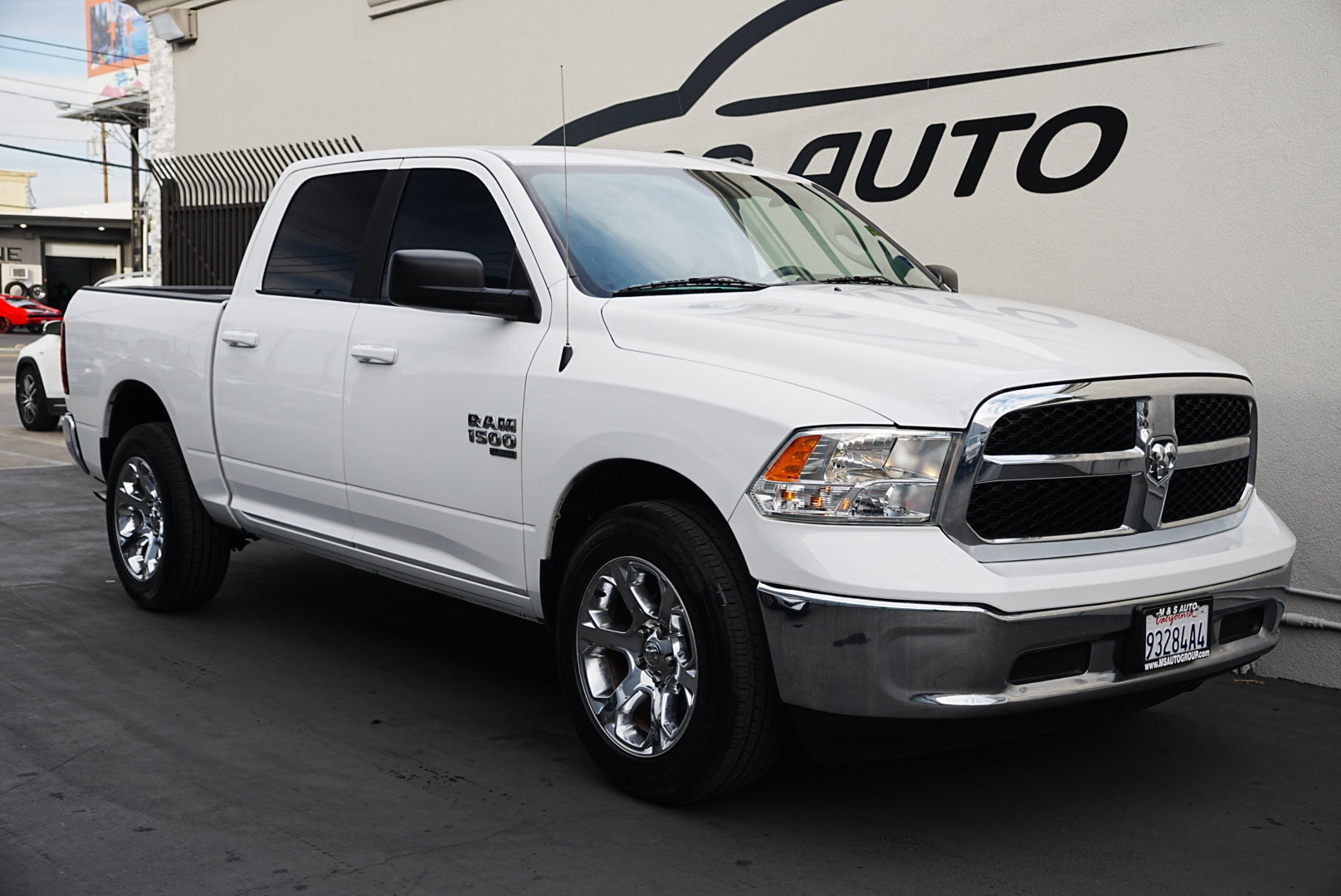 Used 2021 RAM 1500 Classic SLT image 3