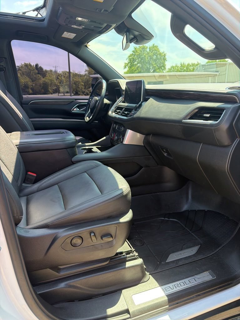 Used 2023 Chevrolet Suburban Z71 AWD/4WD image 24