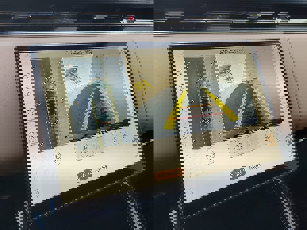 Used 2025 Land Rover Range Rover Sport SE image 30