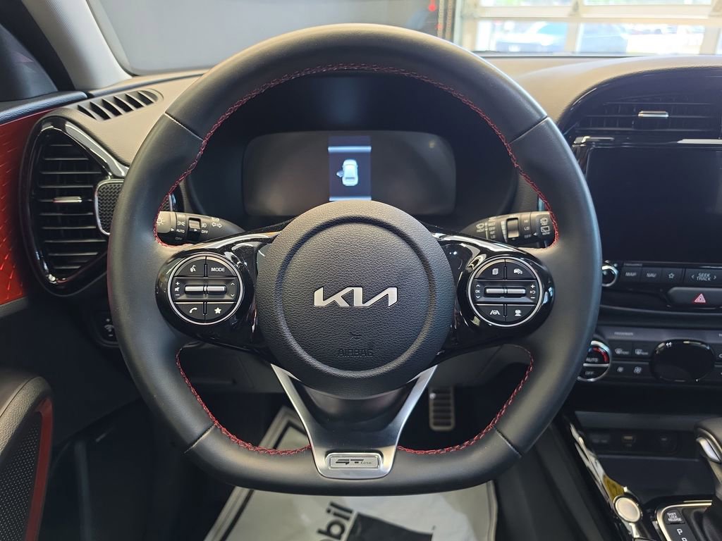 Certified 2025 Kia Soul GT-Line w/ GT-Line Technology Package FWD image 22