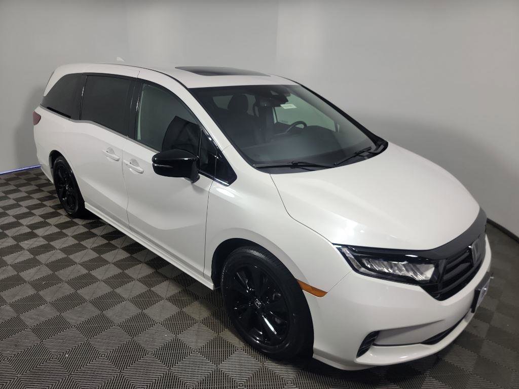 Certified 2024 Honda Odyssey Sport image 2